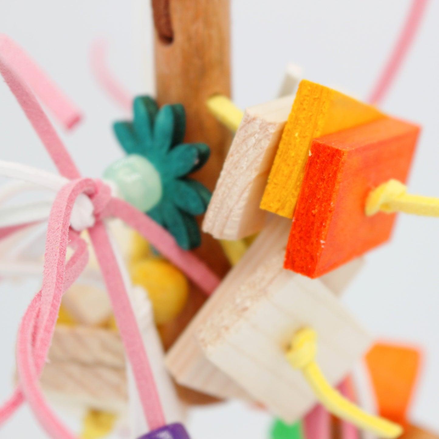 #36S   紐カミパラダイス(ピンク)_ 鳥・インコのおもちゃ